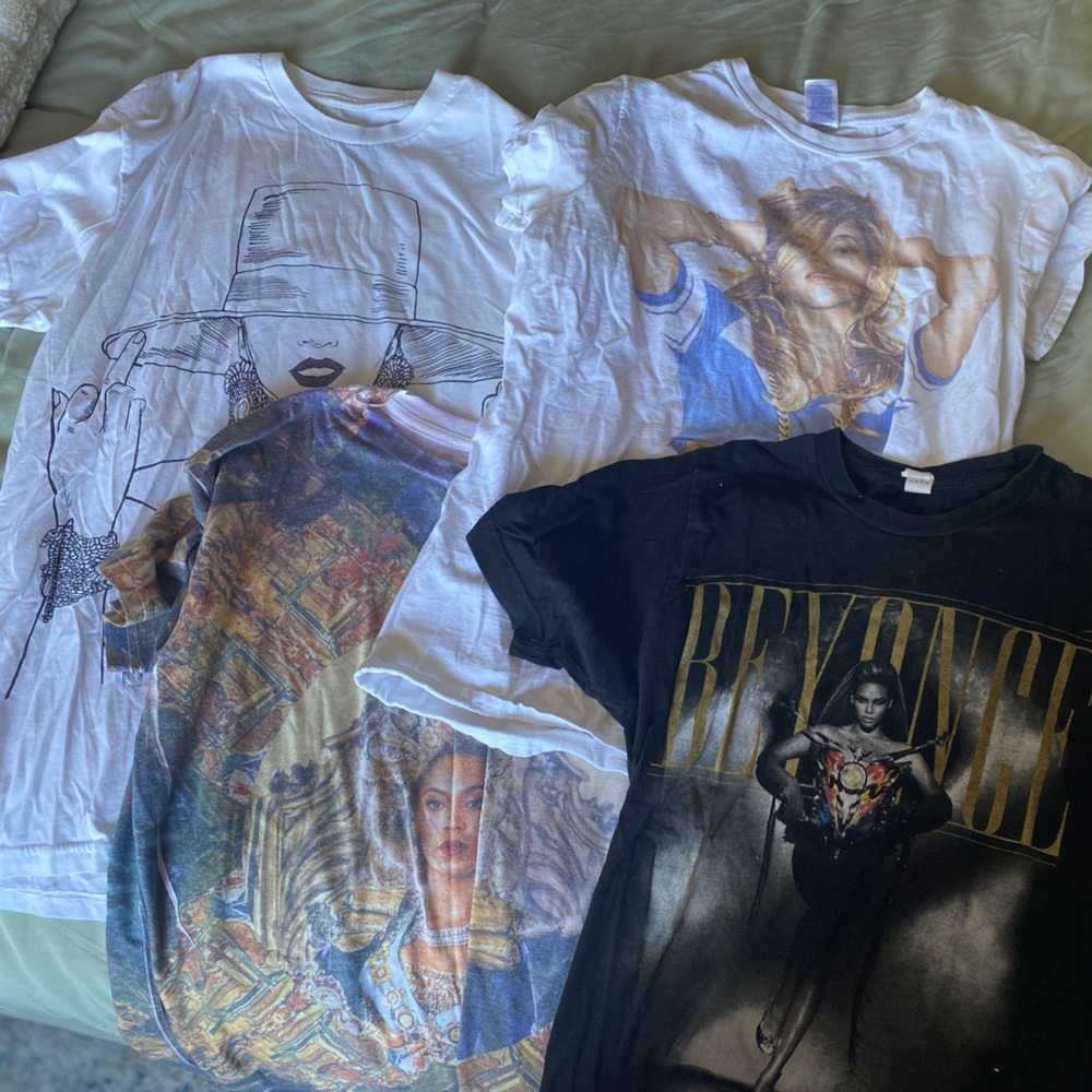 Beyoncé concert t-shirt bundle